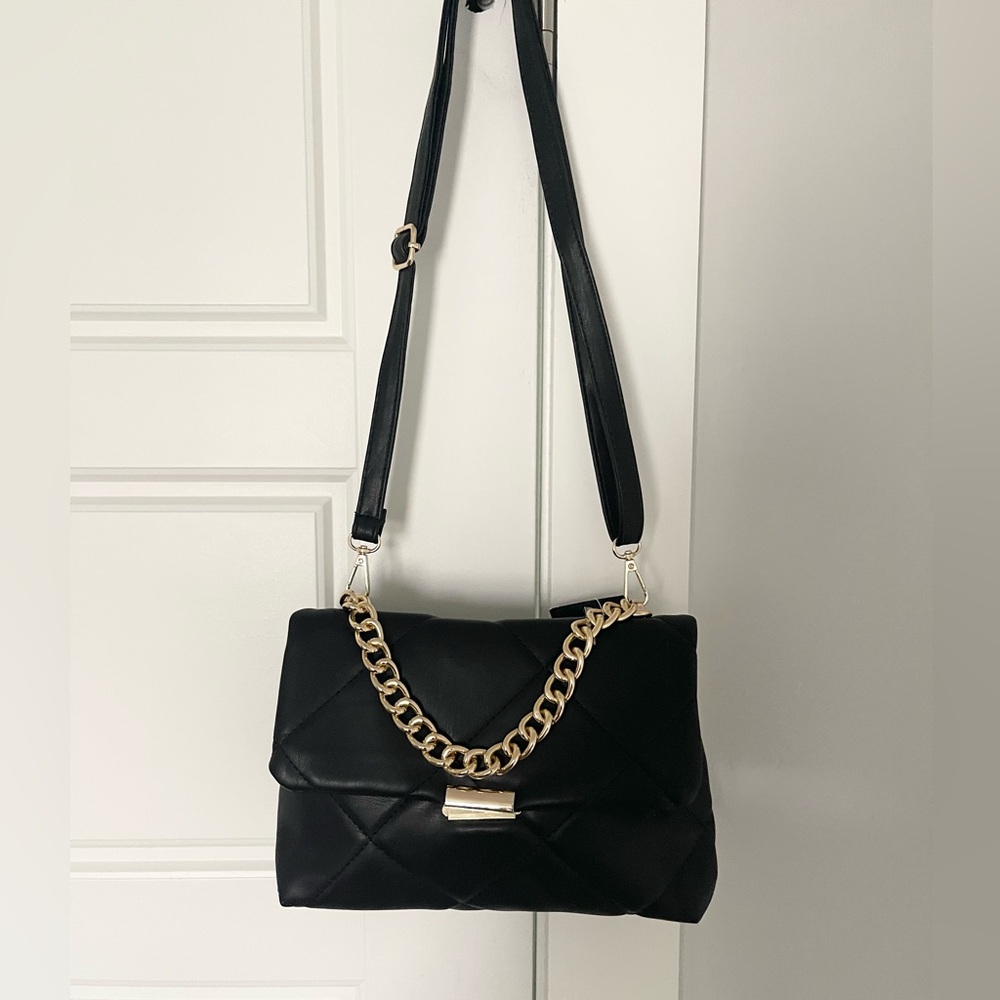 Black Quilted Hand Bag - Picture 10 of 14